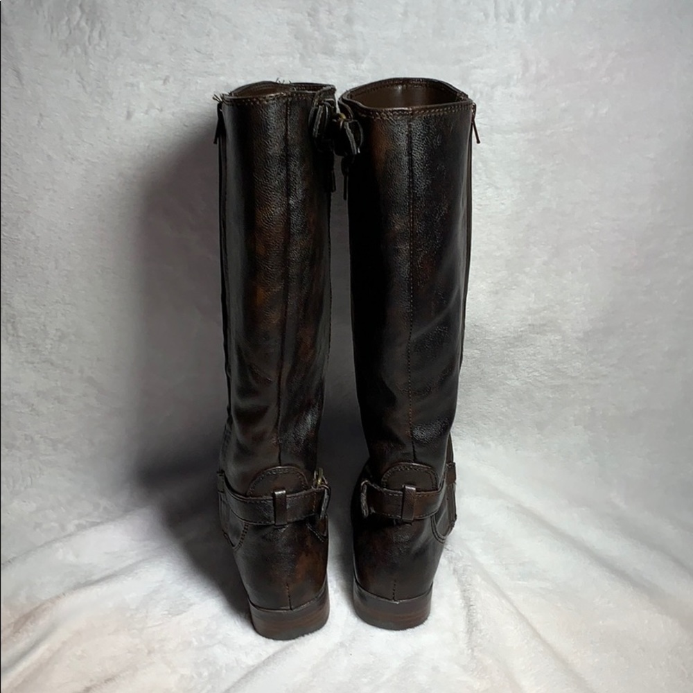 Boots - Picture 5 of 7